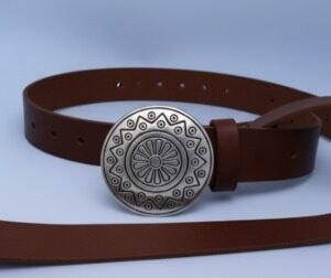 Cinto de Couro Perugia com Fivela Redonda Boho Vintage